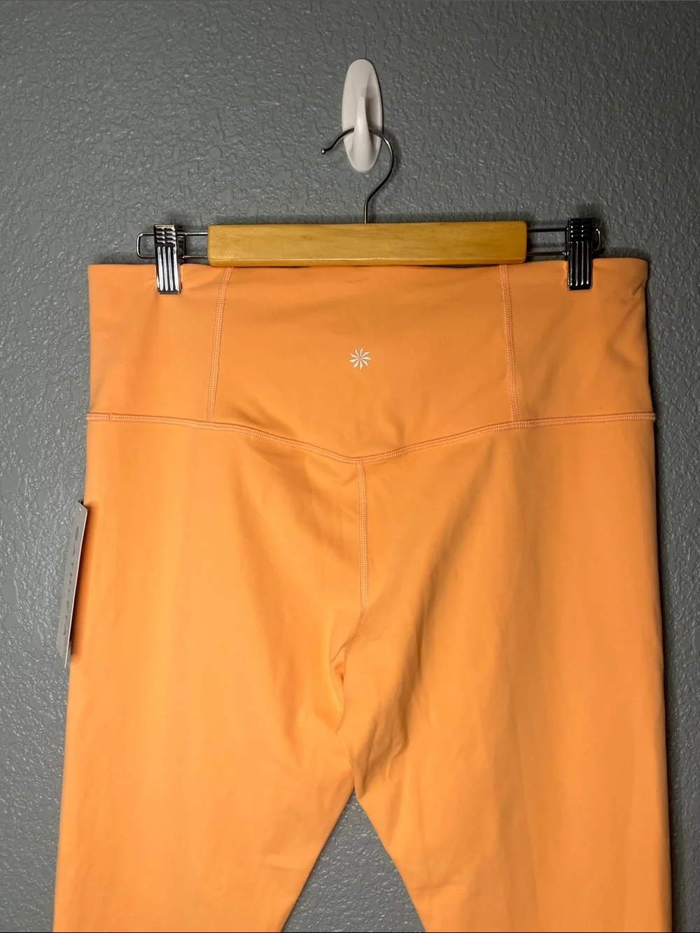 Athleta NWT Ultra High Rise Elation 7/8 Tight Orange Leggings – Large